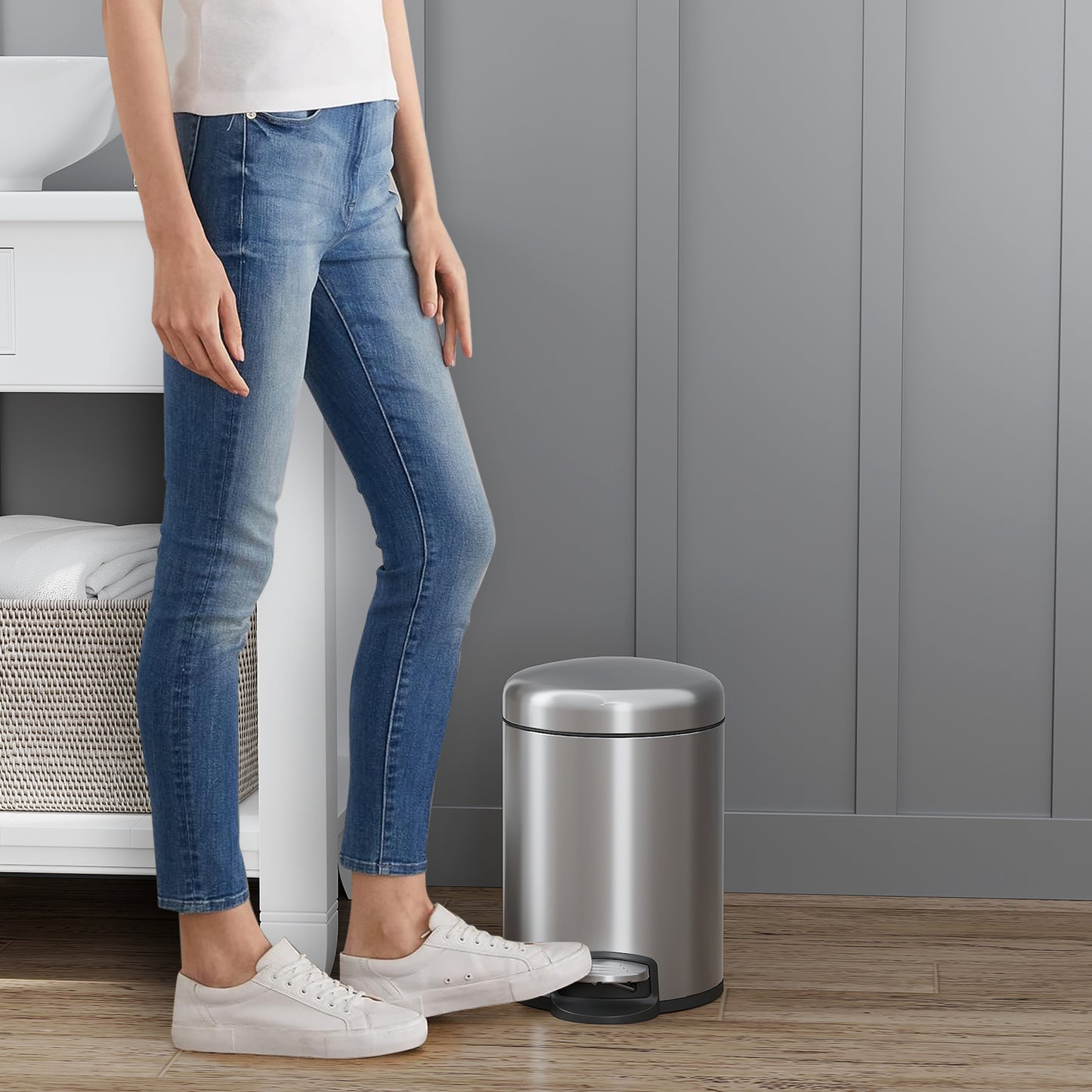 Innovaze 1.3 Gallon/5L Trash Can, Stainless Steel Bathroom Step-on Wastebasket with Lid