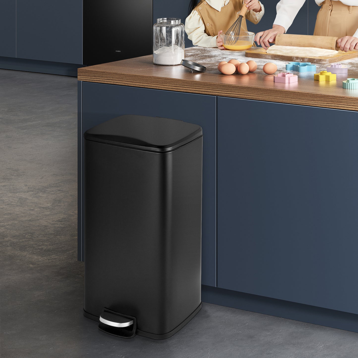 Innovaze Innovaze 8 Gal./30 Liter Rectangular step-on Trash Can for kitchen, Matt Black